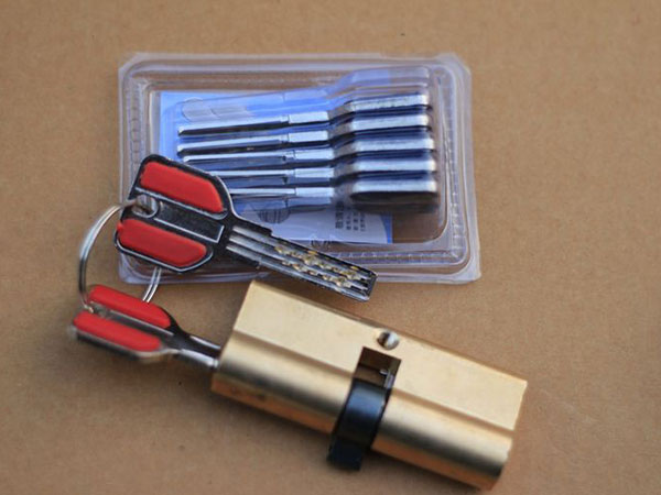 墨脱24小时上门开锁公司